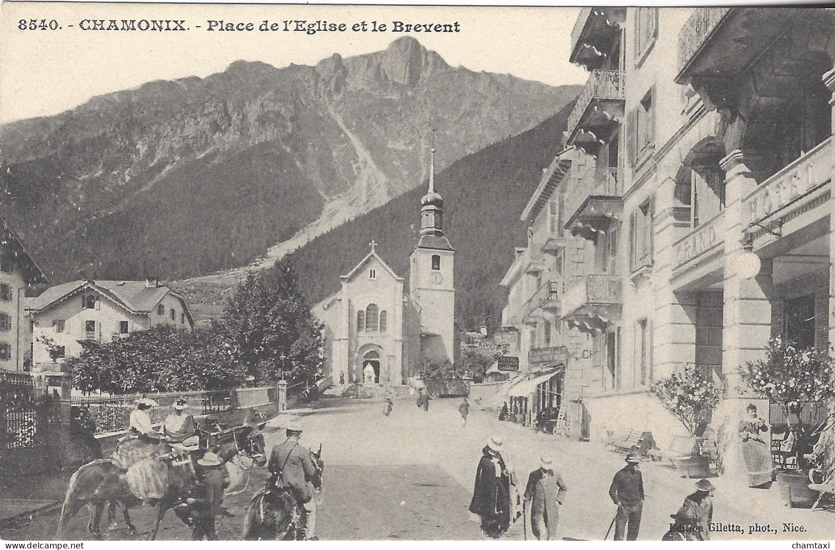 74 CHAMONIX MONT BLANC DEPART EN MULET UR LA PLACE DE L EGLISE Editeur: GILETTA N° 8540 - Chamonix-Mont-Blanc