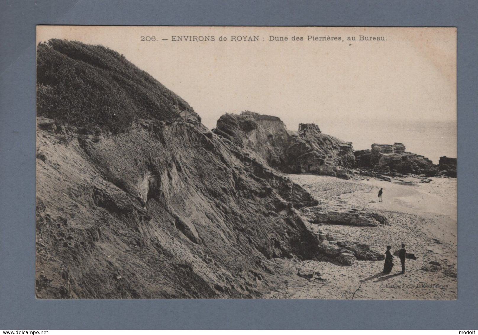 CPA - 17 - Environs De Royan - Dune Des Pierrières, Au Bureau - Animée - Non Circulée - Royan