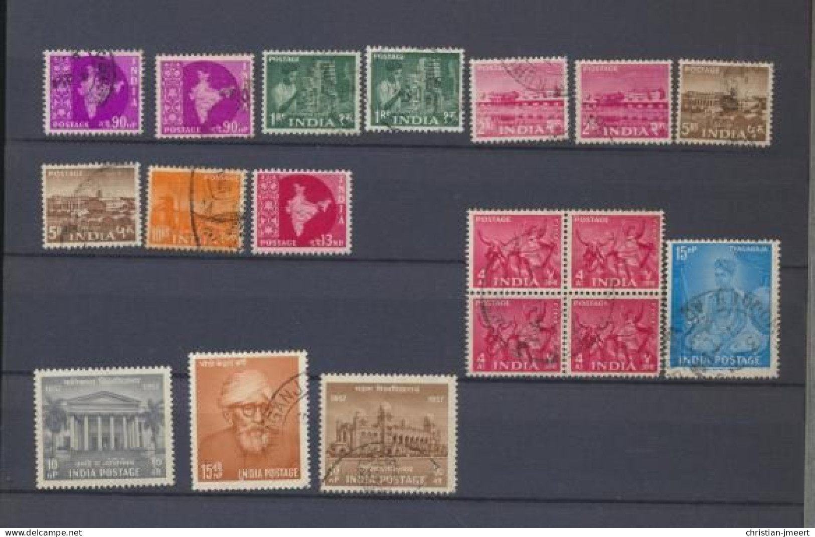 Inde Lot De 134 Timbres - Collections, Lots & Series