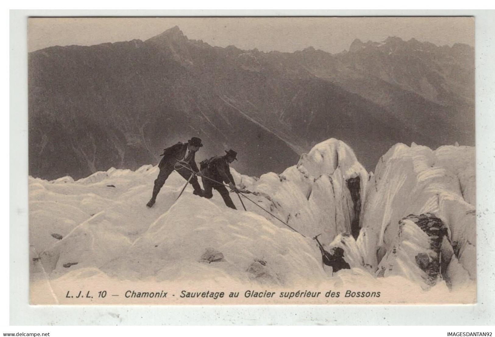 74 CHAMONIX #13121 SAUVETAGE AU GLACIER SUPERIEUR DES BOSSONS NÂ° 10 - Chamonix-Mont-Blanc