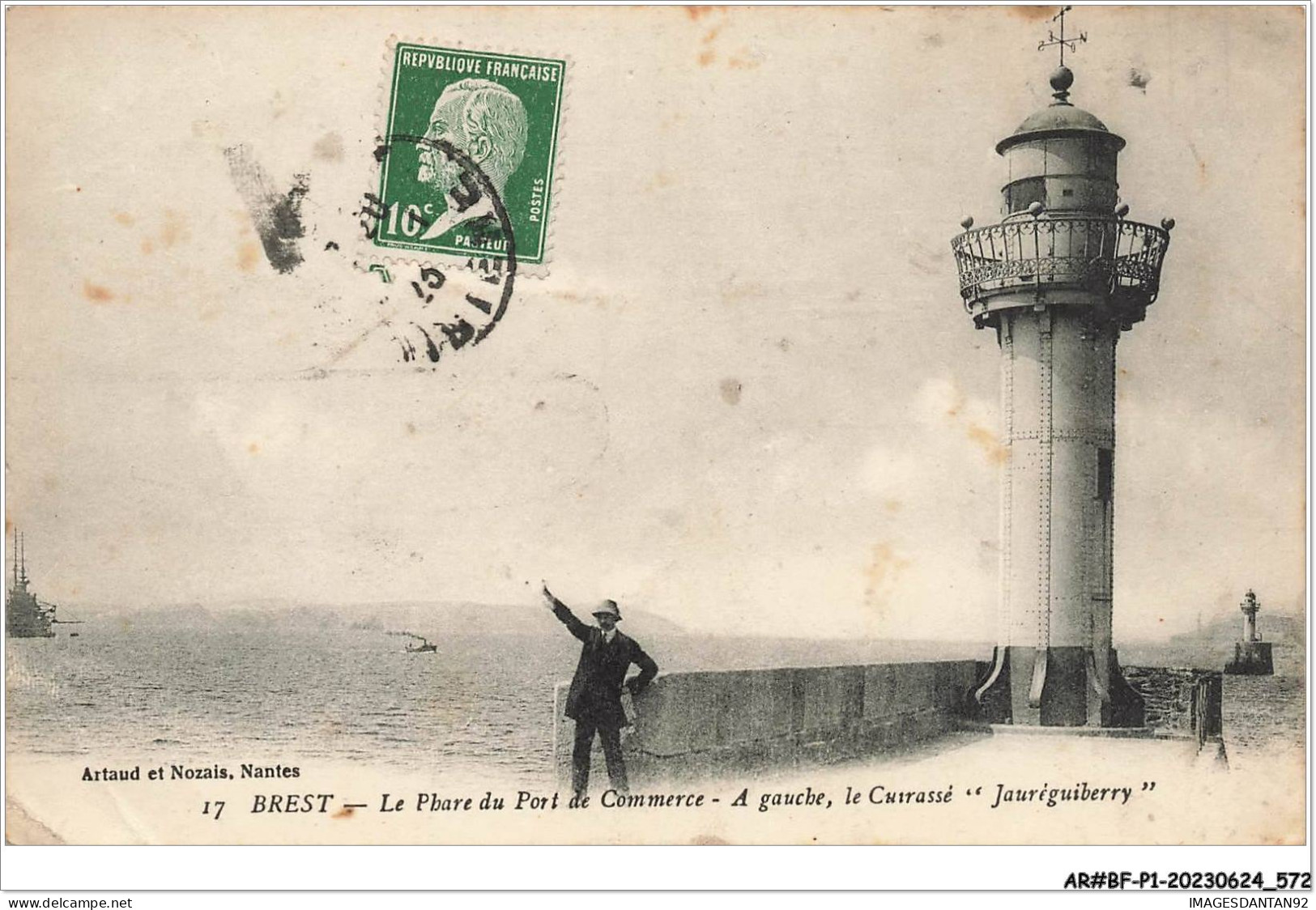 AR#BFP1-29-0287 - BREST - Le PHare Du Port De Commerce - à Gauche, Le Cuirassé Jauréguiberry - Brest