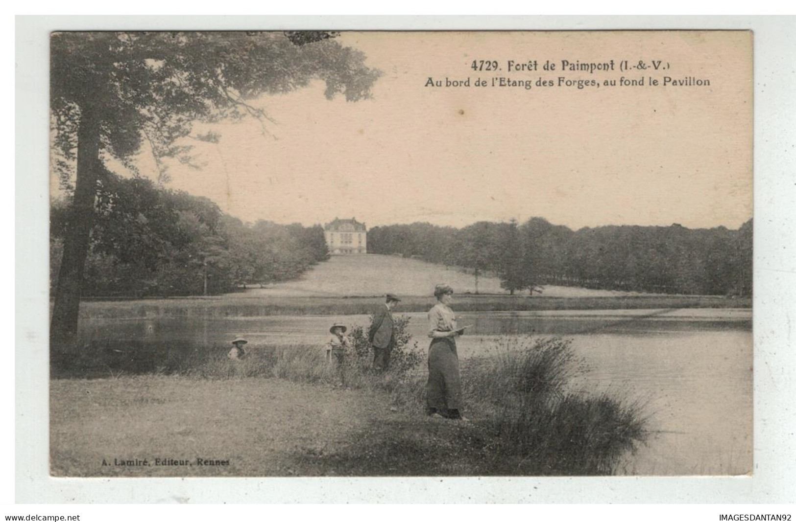 35 PAIMPONT FORET AU BORD DE L ETANG DES FORGES AU FOND LE PAVILLON NÂ°4729 - Paimpont