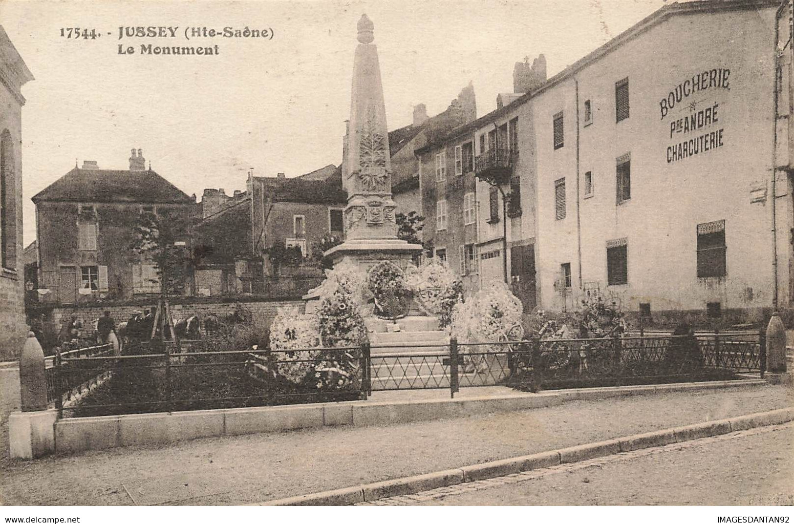 70 JUSSEY #22437 LE MONUMENT AUX MORTS BOUCHERIE CHARCUTERIE ANDRE - Sonstige & Ohne Zuordnung