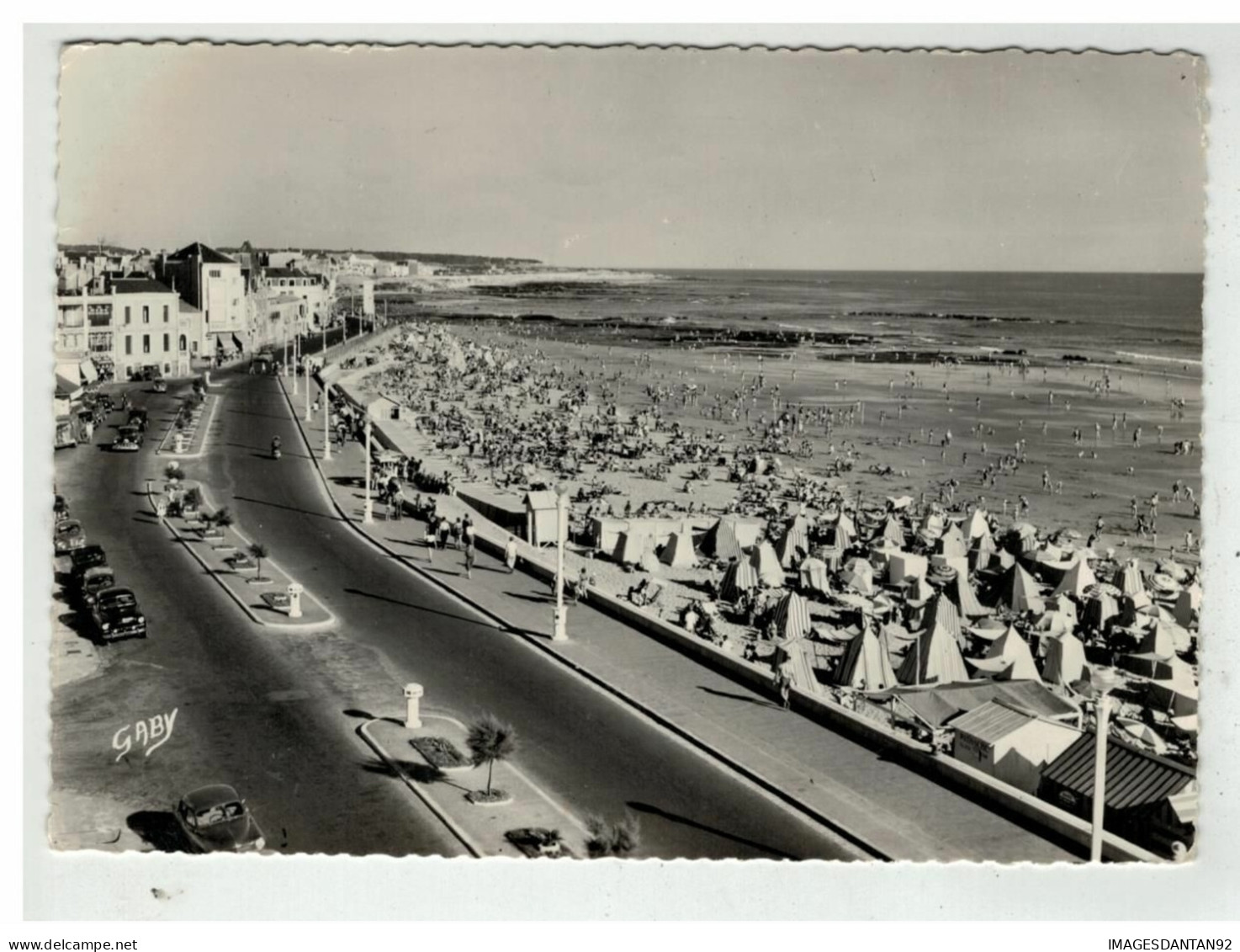 85 SABLES D OLONNE #15525 VUE D ENSEMBLE DE LA PLAGE NÂ°3 - Sables D'Olonne