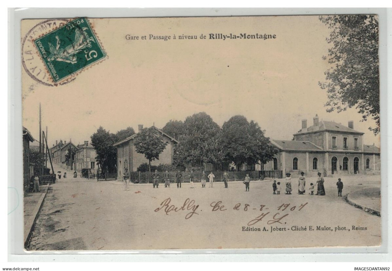 51 RILLY LA MONTAGNE GARE ET PASSAGE A NIVEAU - Rilly-la-Montagne