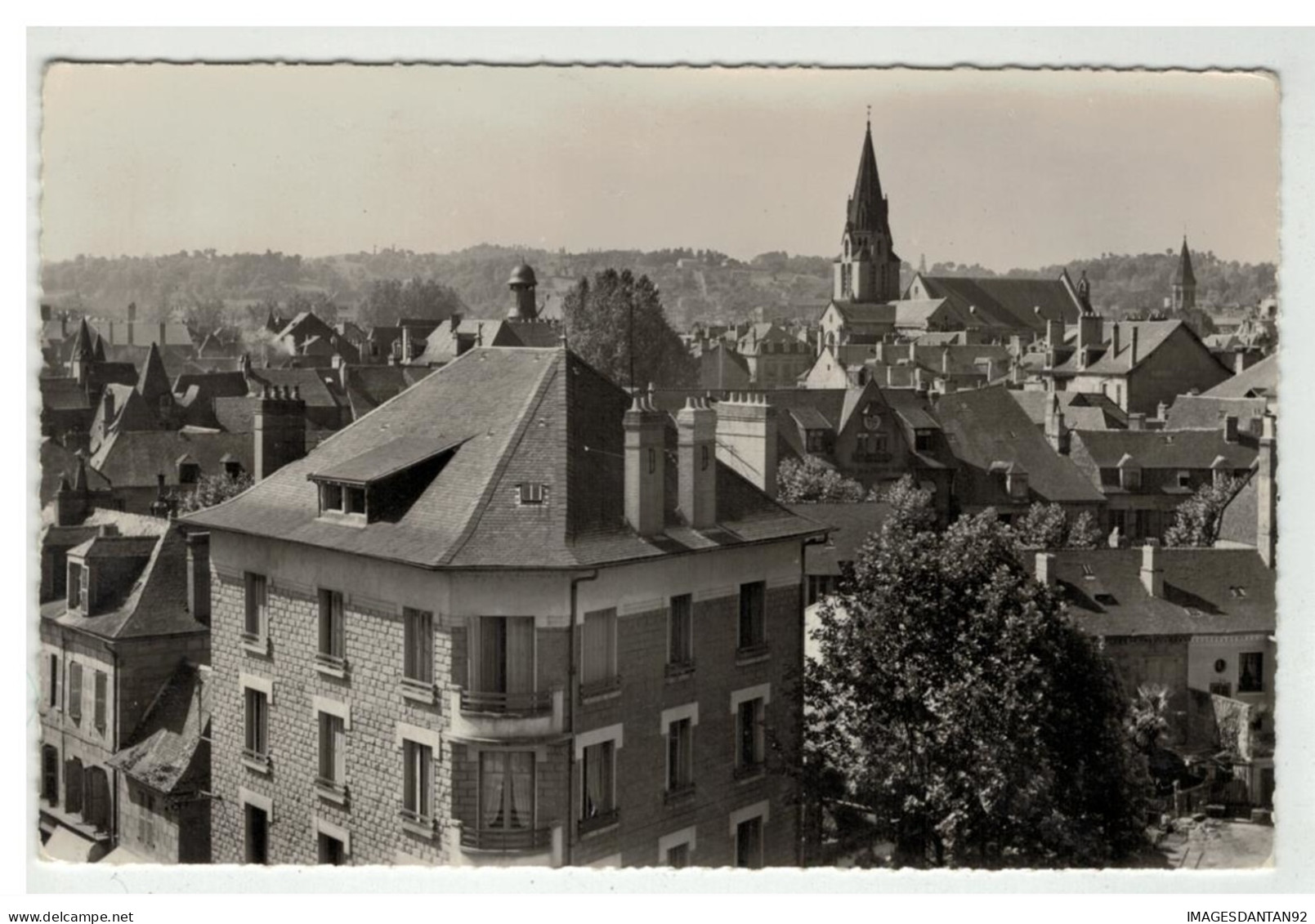 19 BRIVE VUE GENERALE VERS LES EGLISES NÂ°9017 - Brive La Gaillarde