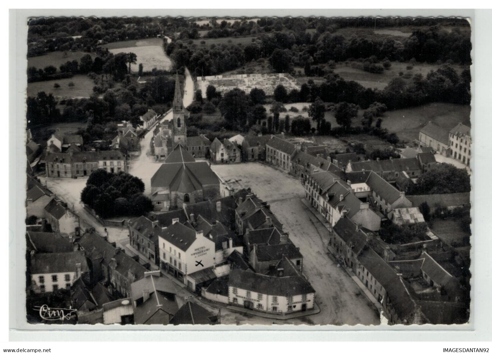 56 BUBRY VUE AERIENNE DU CENTRE 421 45 A - Sonstige & Ohne Zuordnung