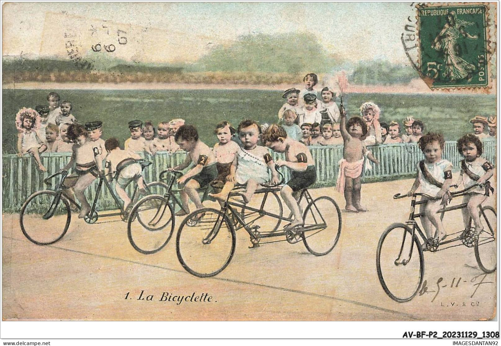 AV-BFP2-0841 - CYCLISME - La Bicyclette - Bébés Sur Des Tandems - Cycling