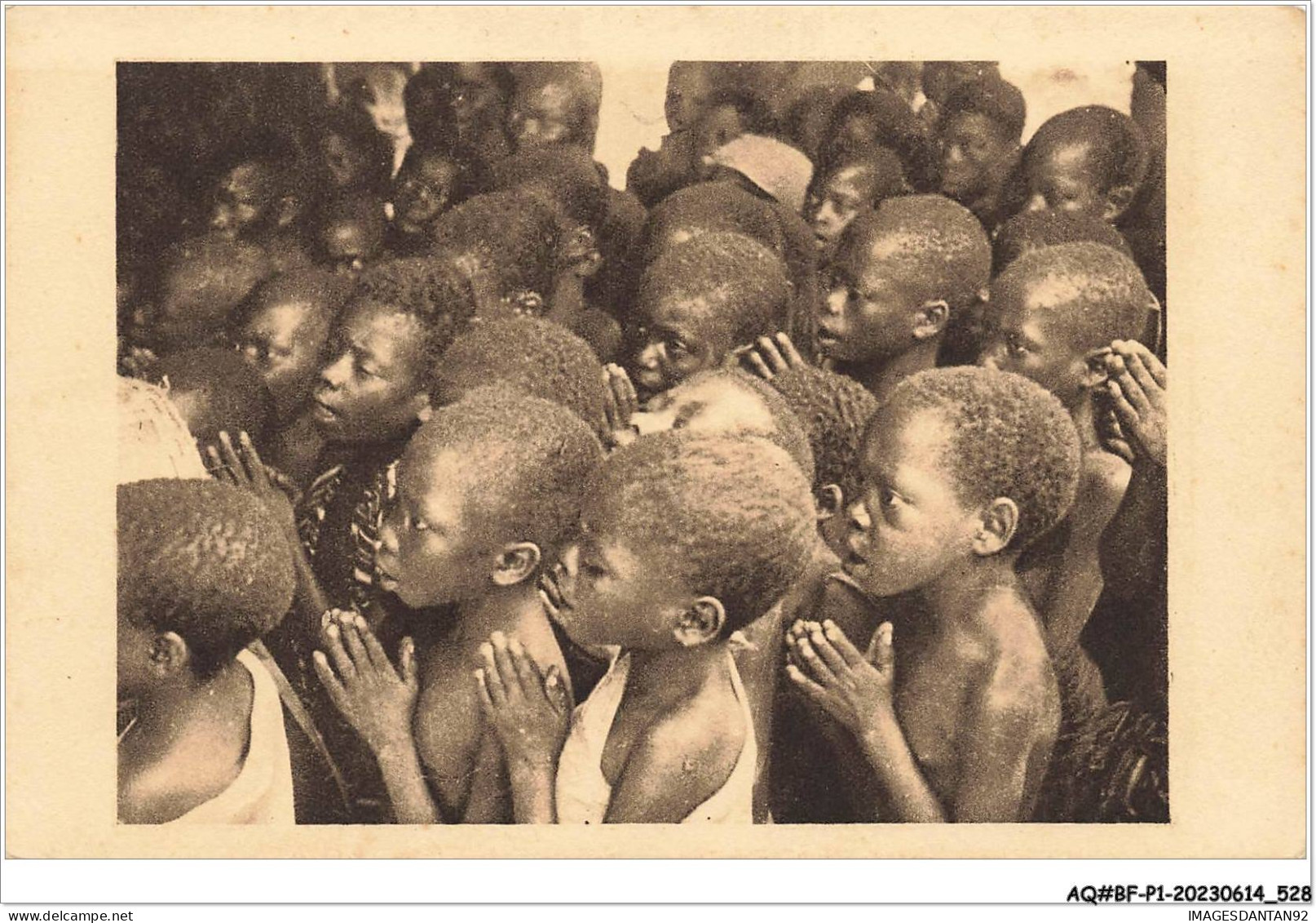 AQ#BFP1-CONGO BRAZAVILLE-0263 - CONGO FRANCAIS - Enfants Chrétiens En Prière - French Congo