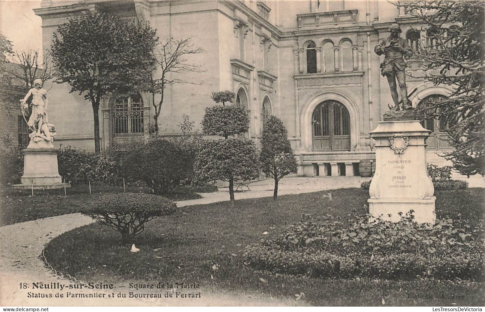 FRANCE - Neuilly Sur Seine - Square De La Mairie - Statues De Parmentier Et Du Bourreau - Carte Postale Ancienne - Neuilly Sur Seine