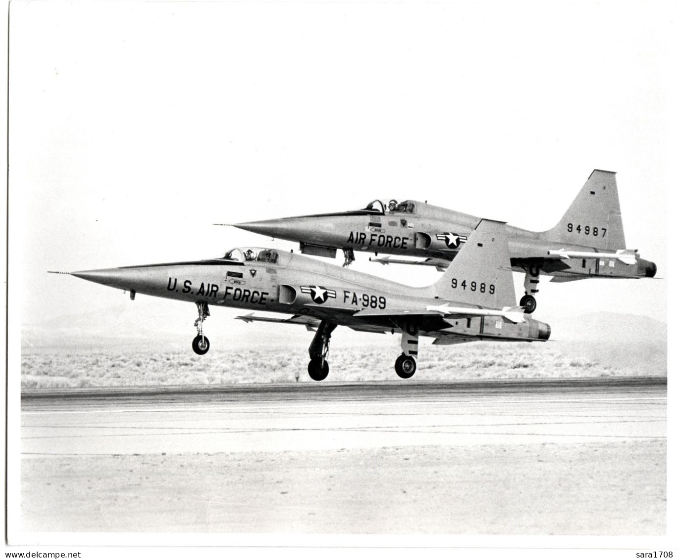 NORTHROP F-5A , Présentés Avec Des Missiles SIDEWINDER. Année 1963. Voir Toutes Mes Annonces Sur NORTHROP.. 2 SCAN. - Luftfahrt