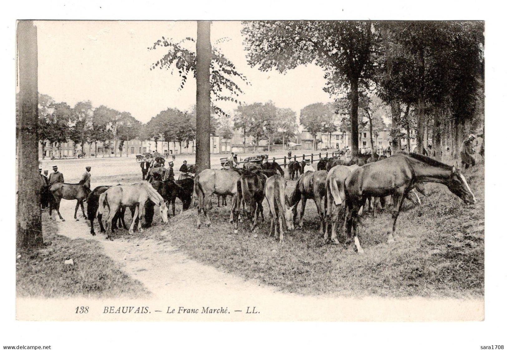 60 BEAUVAIS, Le Franc Marché ( Chevaux ).. - Beauvais