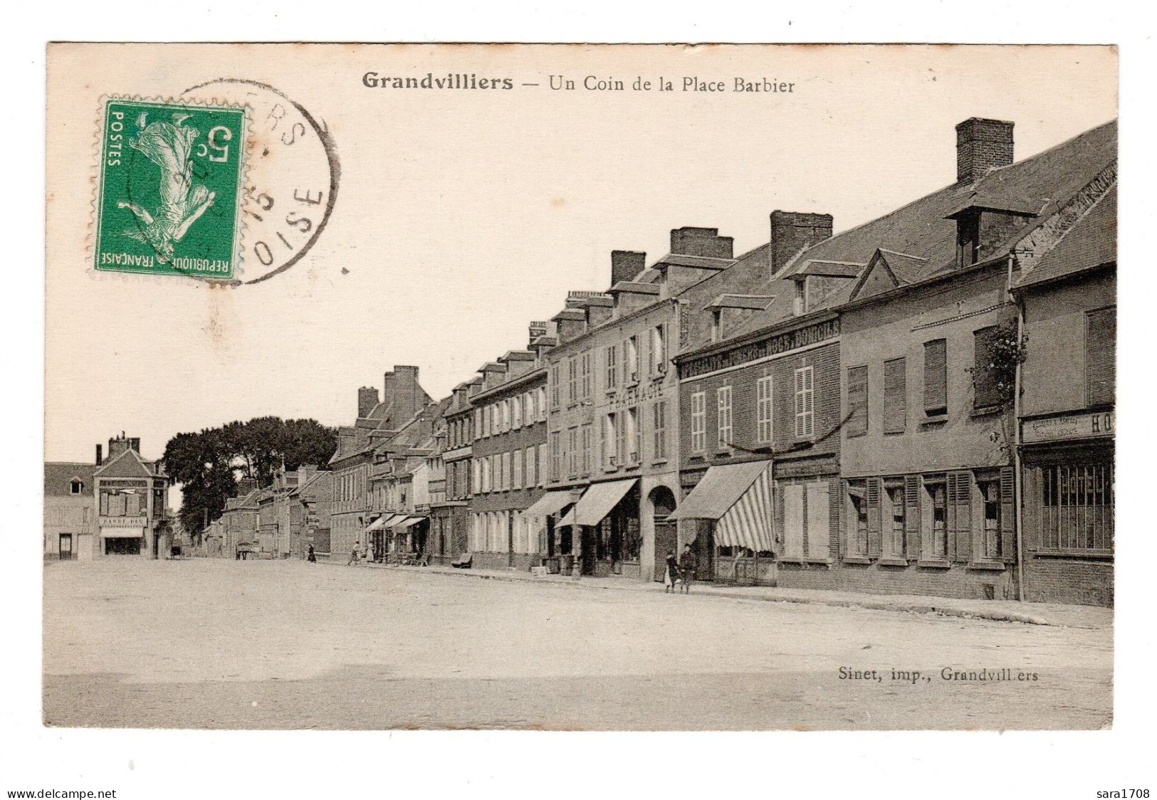 60 GRANDVILLIERS, Un Coin De La Place Barbier.. - Grandvilliers