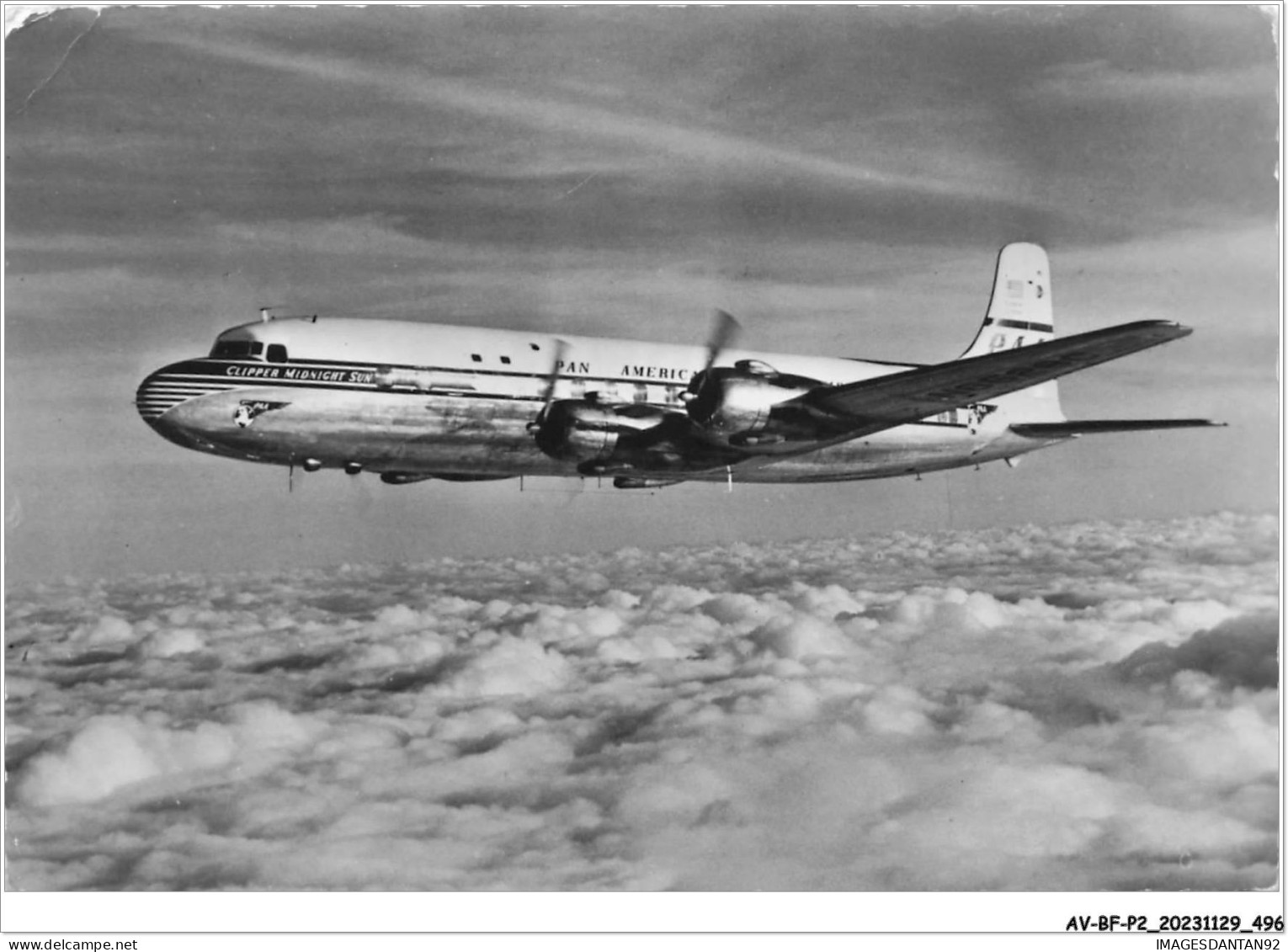 AV-BFP2-0436 - AVIATION - Dans Le Ciel De France - Douglas DC 6 - Other & Unclassified