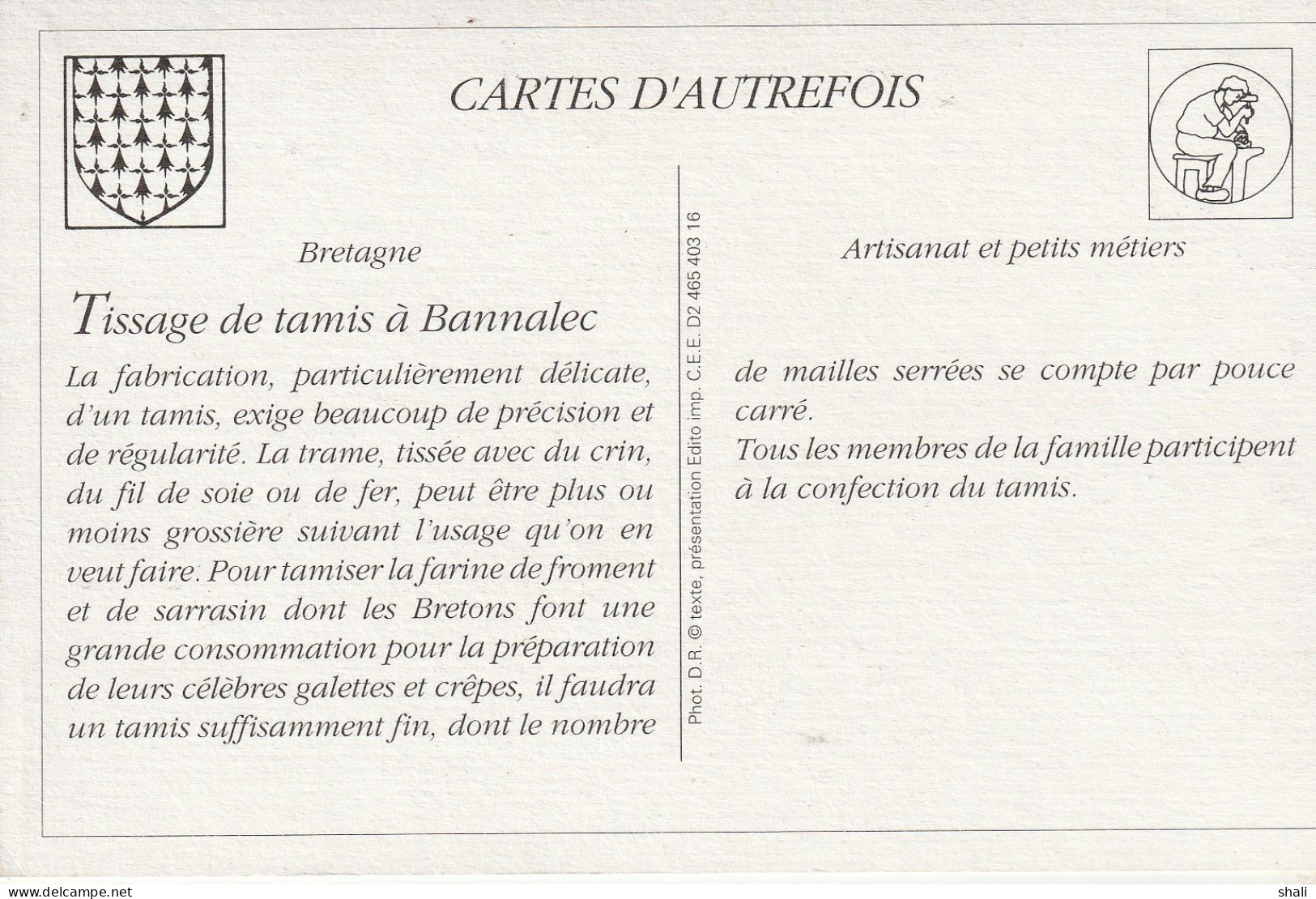 COPIE DE CARTE POSTALE ANCIENNE TISSAGE DE TAMIS ET DE CRIBLE DANS UNE FAMILLE DE BANNALEC - Bannalec