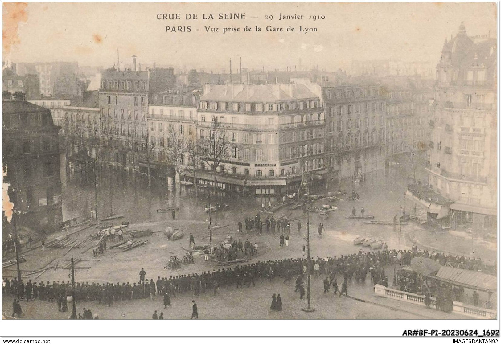 AR#BFP1-75-0846 - PARIS - Cure De La Seine - Vue Prise De La Gare De Lyon - Parijs Bij Nacht