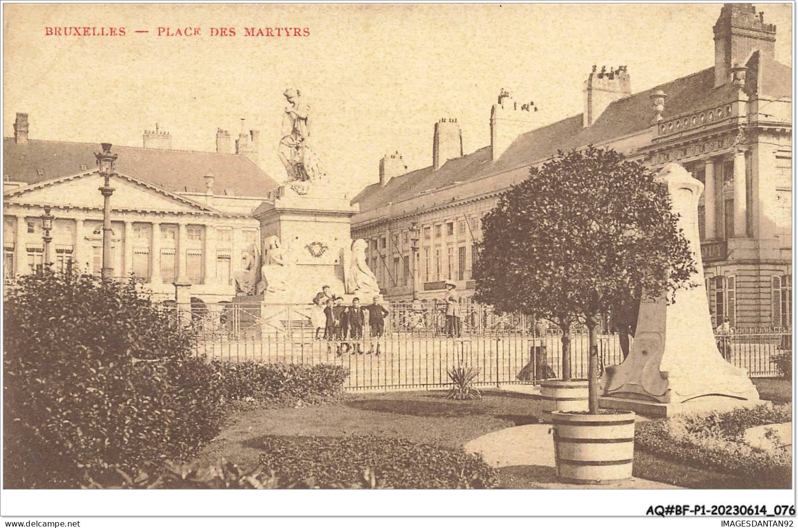 AQ#BFP1-BELGIQUE-0039 - BRUXELLES - Place Des Martyrs - Places, Squares
