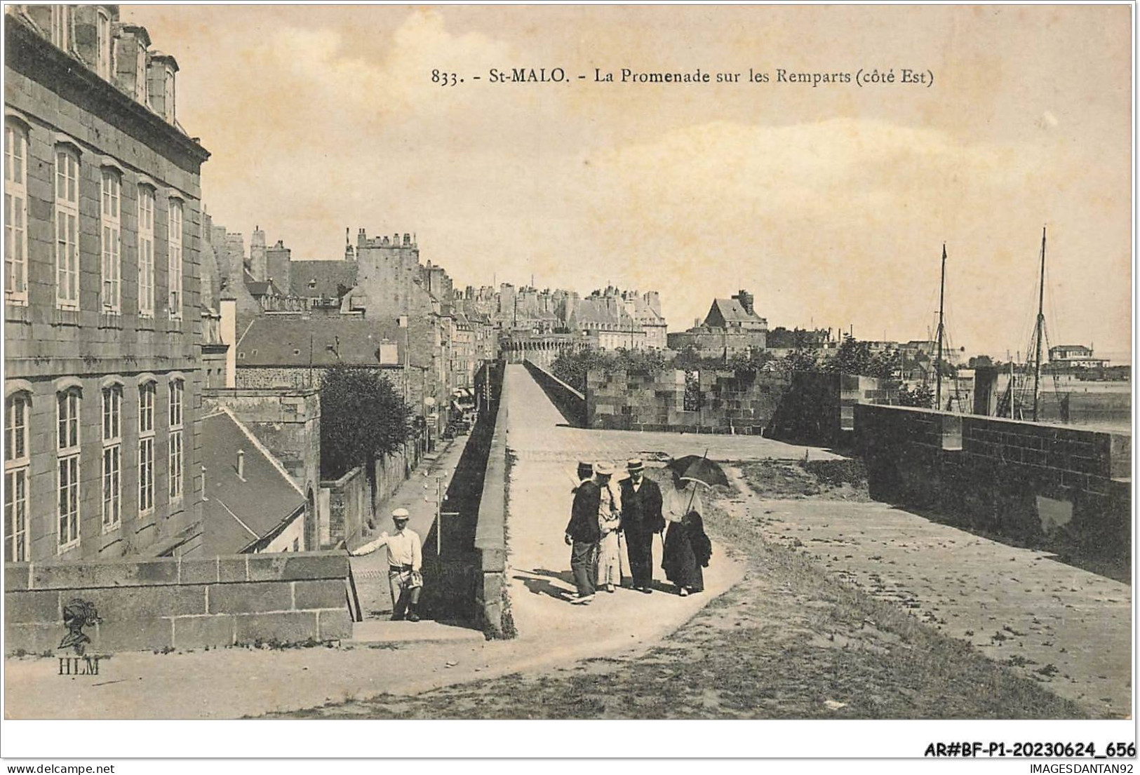 AR#BFP1-35-0329 - SAINT-MALO - La Promenade Sur Les Remparts (côté Est) - Saint Malo