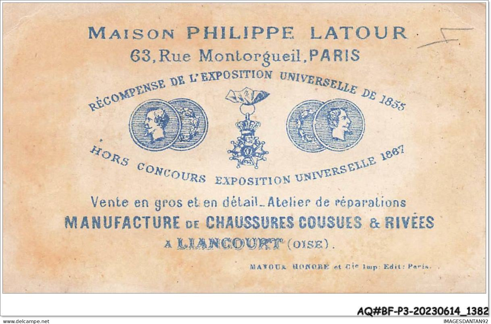 AQ#BFP3-CHROMOS-0688 - PARIS - Maison Philippe LATOUR - Chien Jouant Avec Une Mouche - Altri & Non Classificati