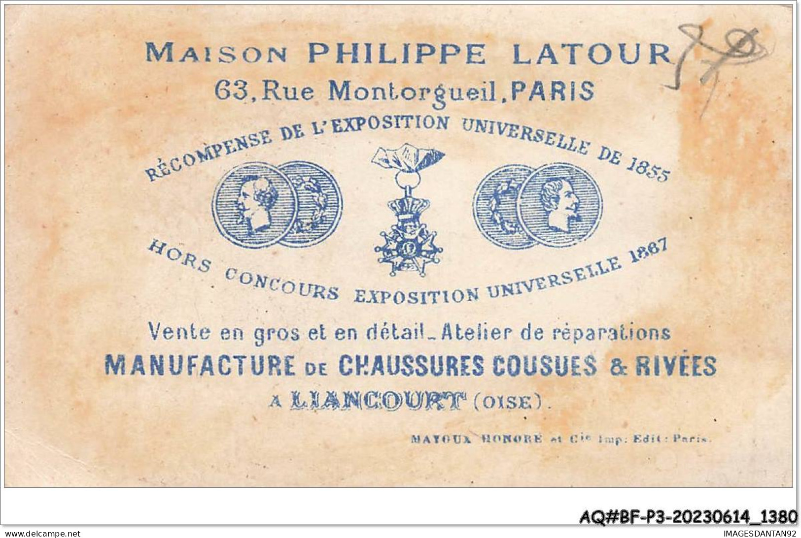AQ#BFP3-CHROMOS-0687 - PARIS - Maison Philippe LATOUR - Chien Regardant Une Abeille - Autres & Non Classés