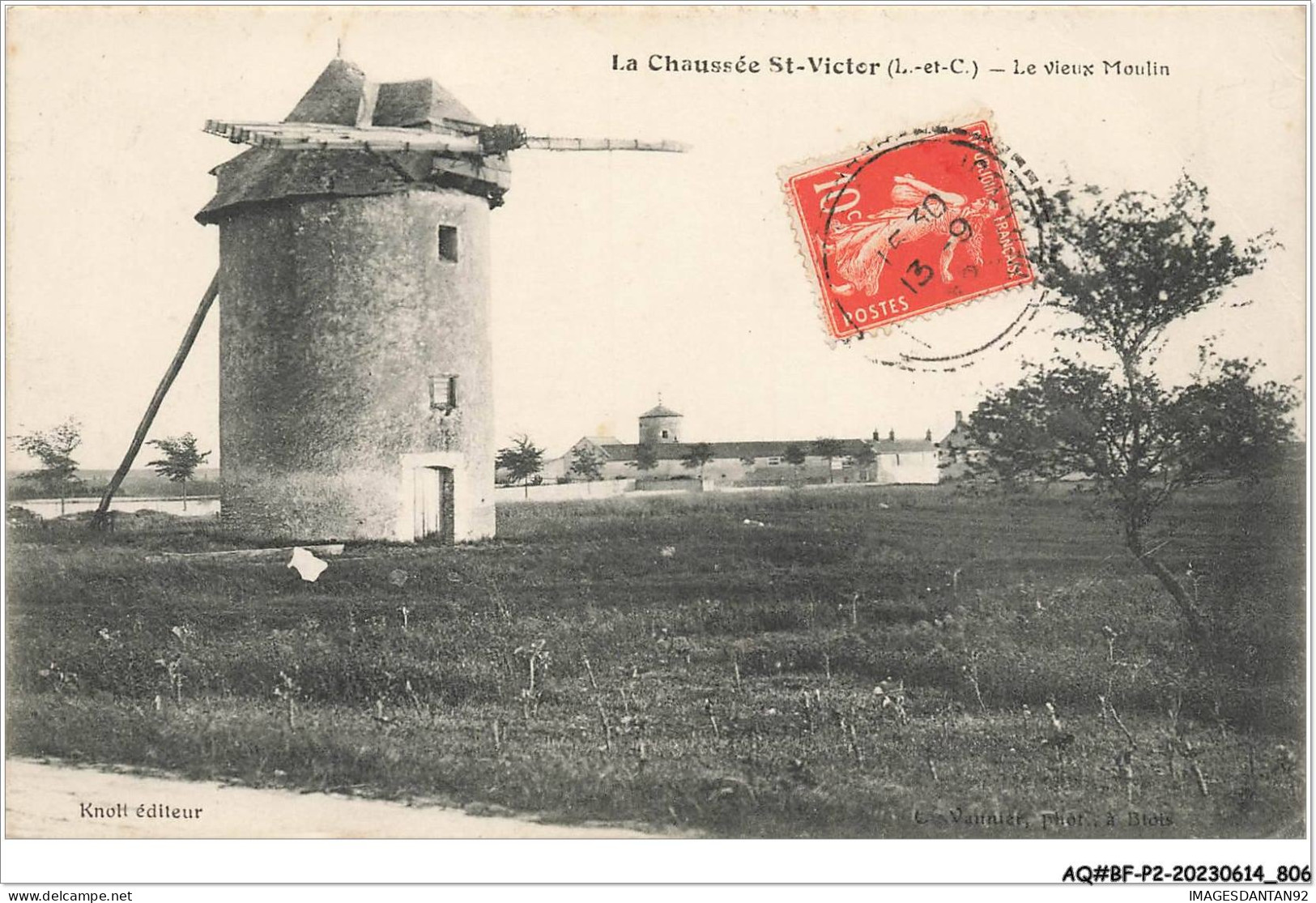 AQ#BFP2-41-0401 - LA CHAUSSEE ST-VICTOR - Le Vieux Moulin - Moulin à Vent MOLEN MILL - Other & Unclassified