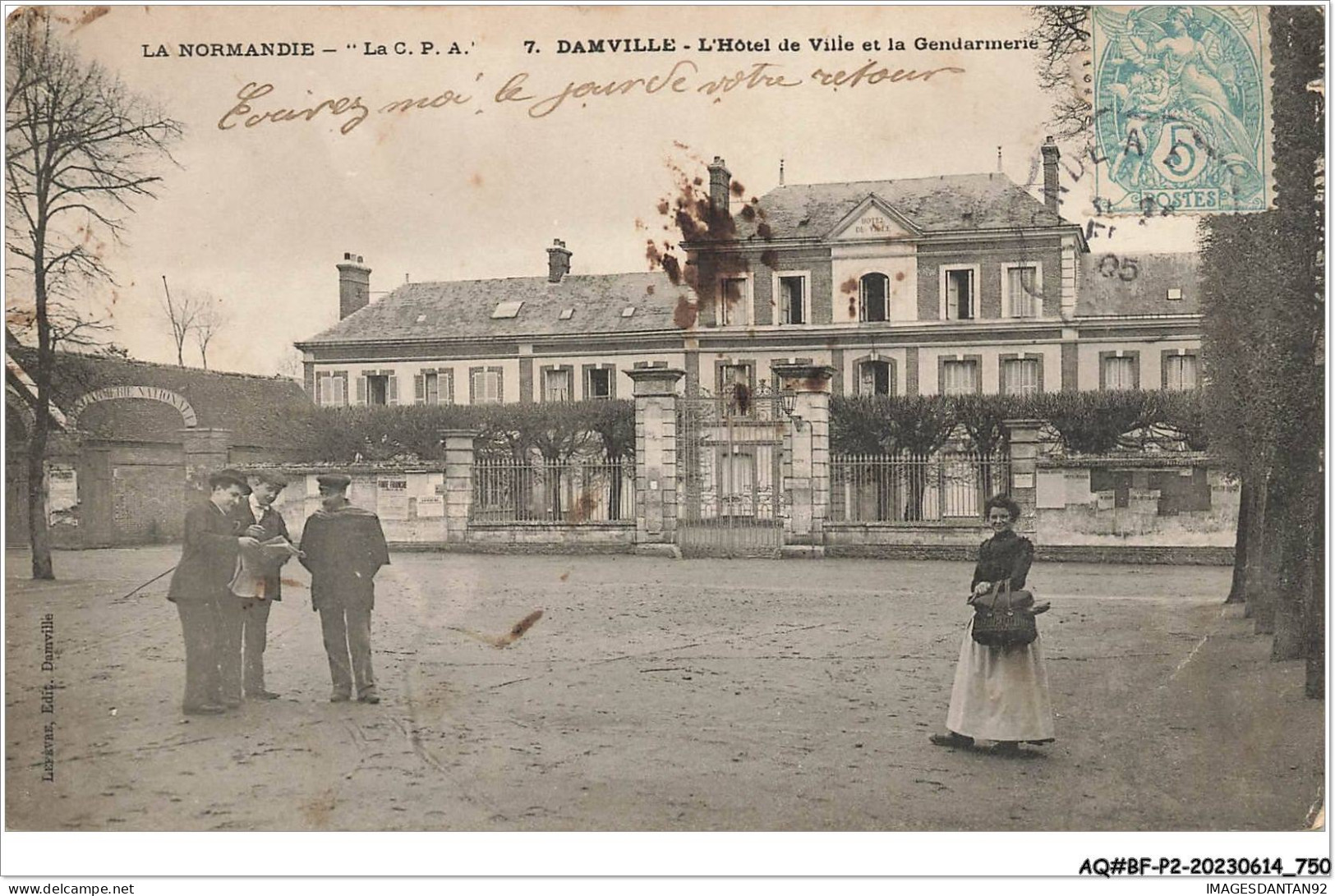 AQ#BFP2-27-0374 - DAMVILLE - L'hôtel De Ville Et La Gendarmerie - Sonstige & Ohne Zuordnung