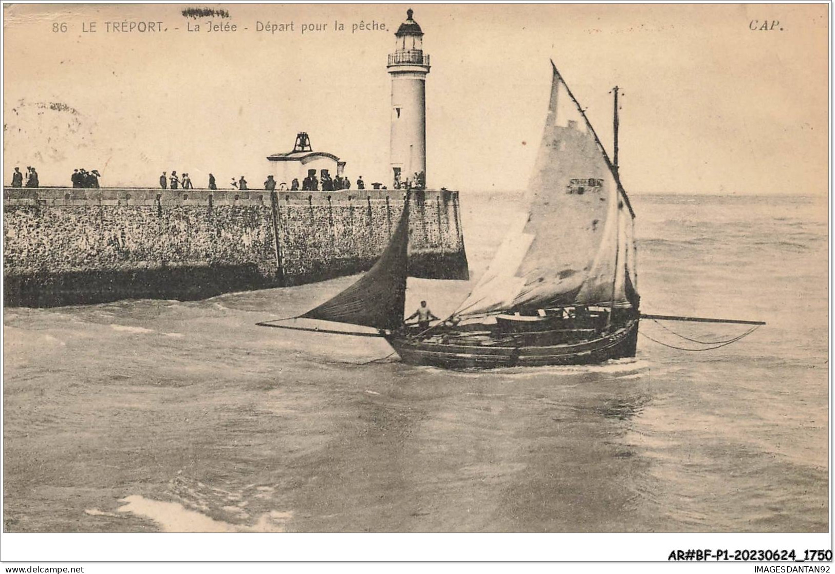 AR#BFP1-76-0875 - LE TREPORT - La Jetée - Départ Pour La Pêche - Le Treport