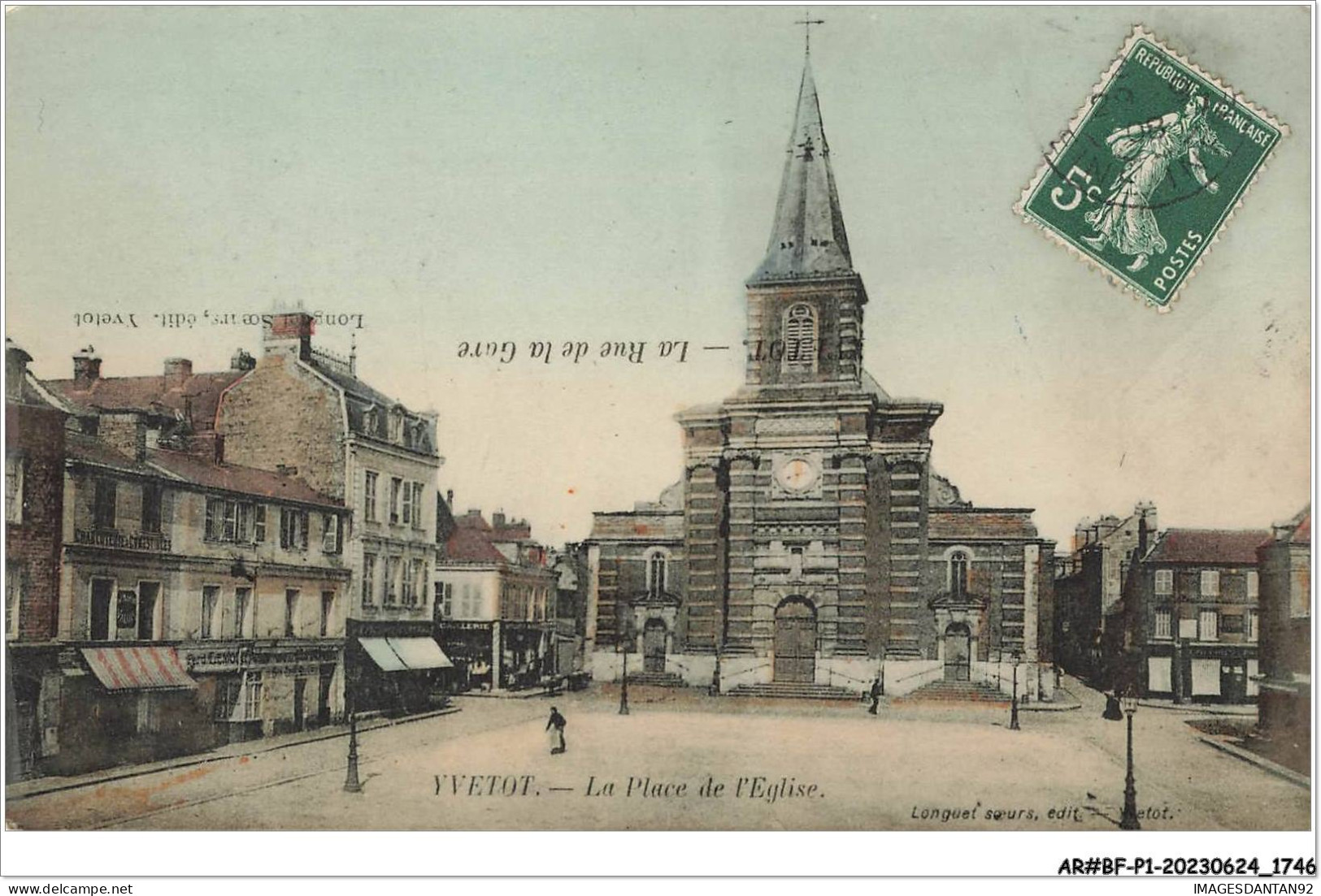 AR#BFP1-76-0873 - YVETOT - La Place De L' église - Yvetot