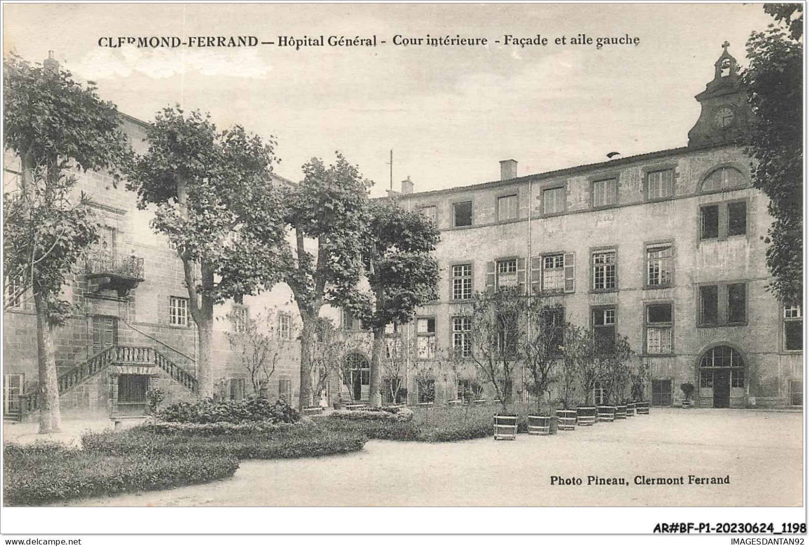 AR#BFP1-63-0600 - CLERMONT-FERRAND - Hôpital Général - Cour Intérieure - Façade Et Aile Gauche - Clermont Ferrand