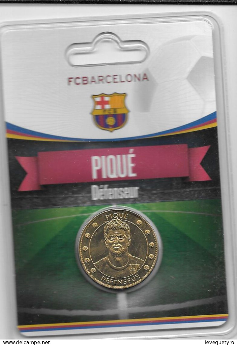 Médaille Touristique Arthus Bertrand AB Sous Encart Football Barcelone Saison 2011 2012 Piqué - Sin Fecha