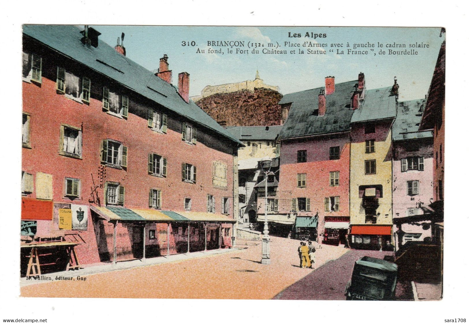 05 BRIANCON, Place D'armes Avec Cadran Solaire Et La Statue " La France " De Antoine BOURDELLE.  - Briancon