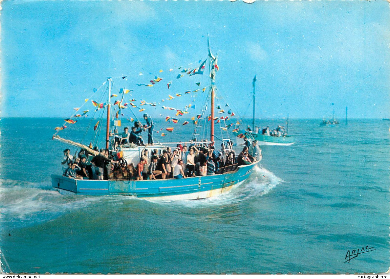 Navigation Sailing Vessels & Boats Themed Postcard Lumiere L'Ile D'Oleron - Velieri