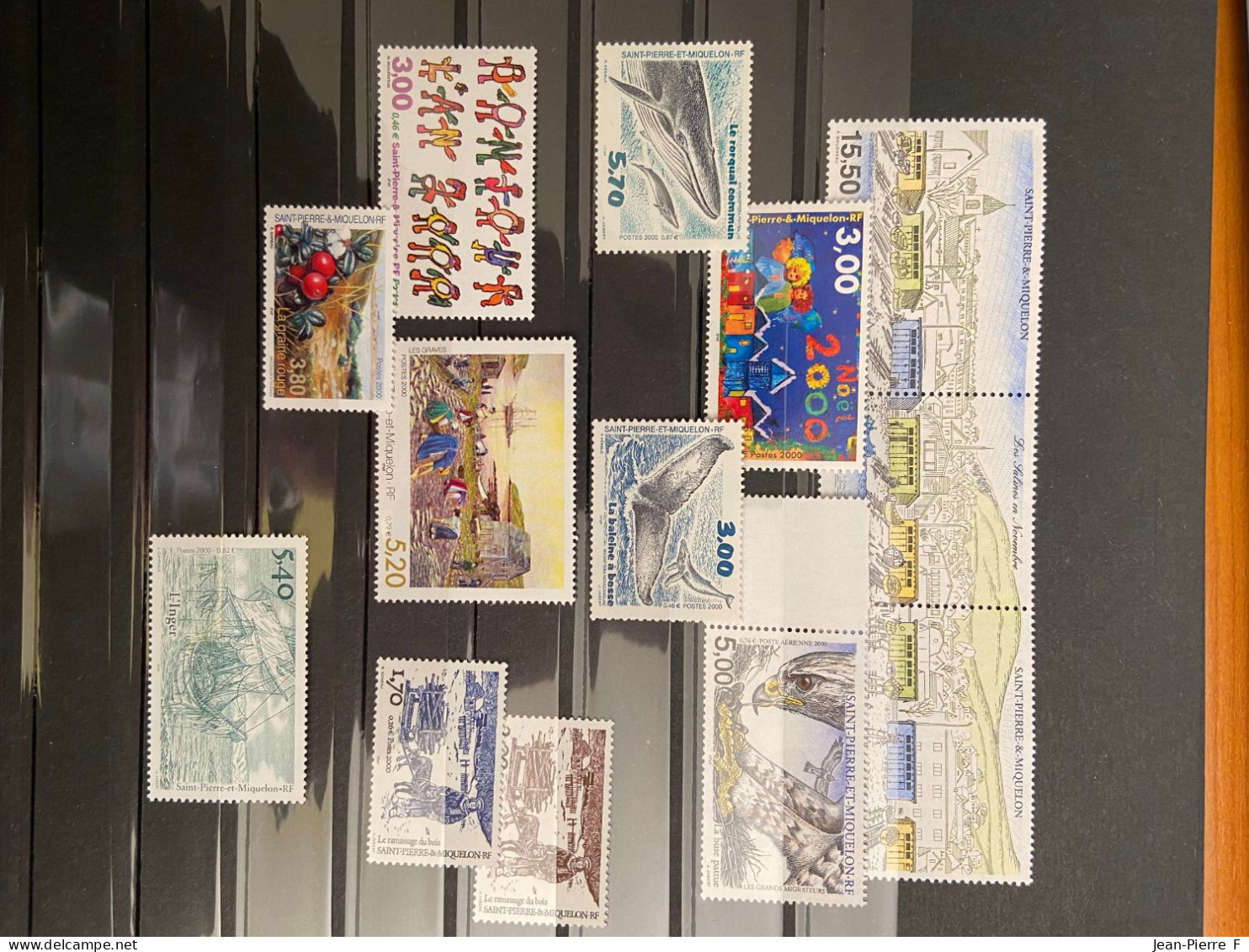Lot de 500 timbres neufs de Saint Pierre et Miquelon – 1986 à 2003 incluse