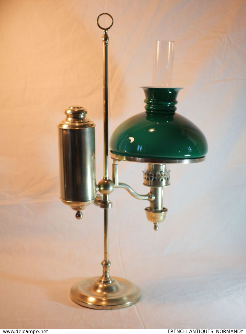Lampe De Bureau D'étude à Huile - Plank  - Type Quinquet - Opaline Verte - XIX Ième Ref BX24LP001 - Lighting & Lampshades