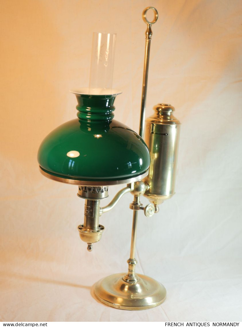 Lampe de bureau d'étude à huile - Plank  - type Quinquet - opaline verte - XIX ième ref BX24LP001