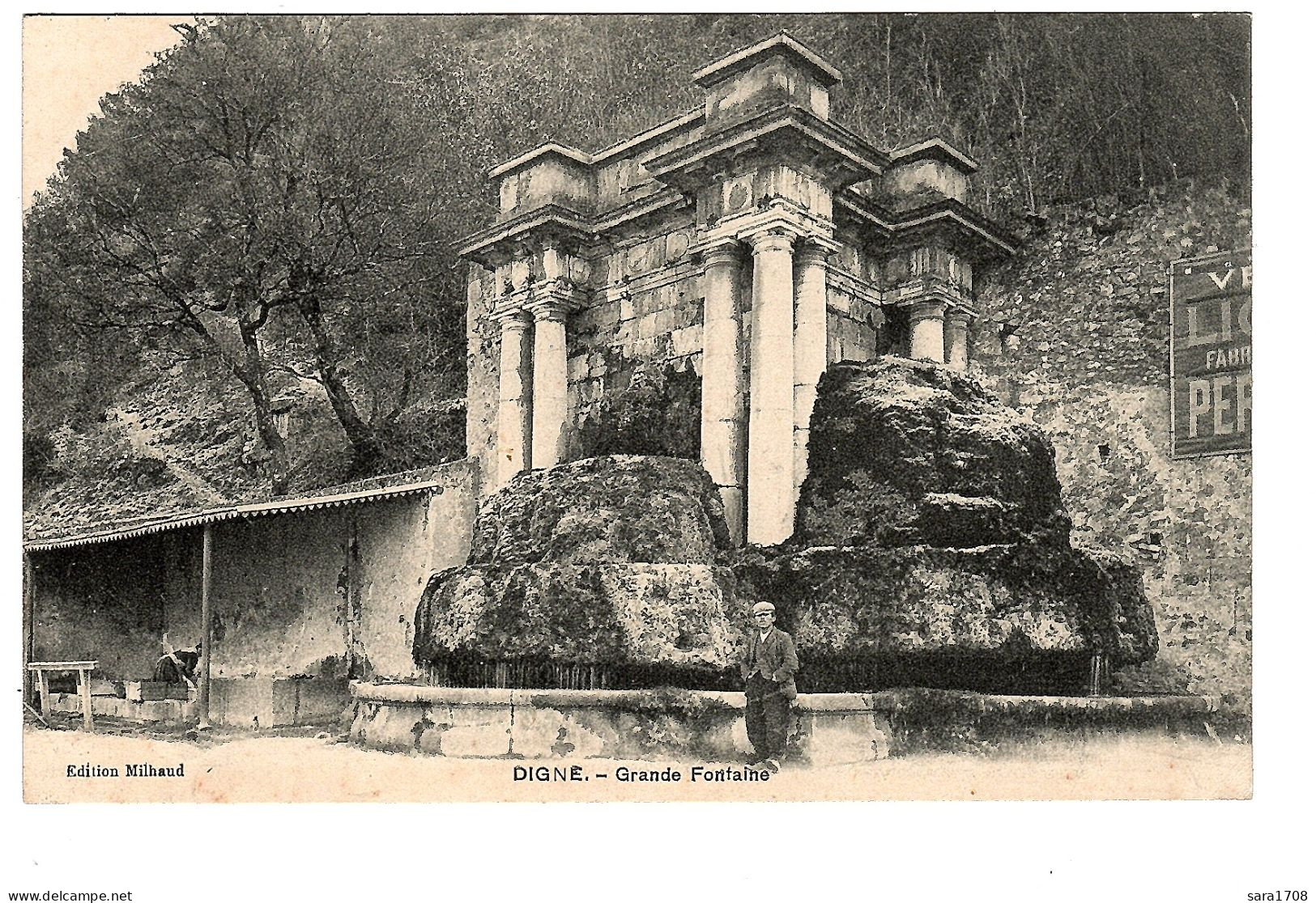 04 DIGNE, Grande Fontaine. éditeur MILHAUD. 2 SCAN. - Digne