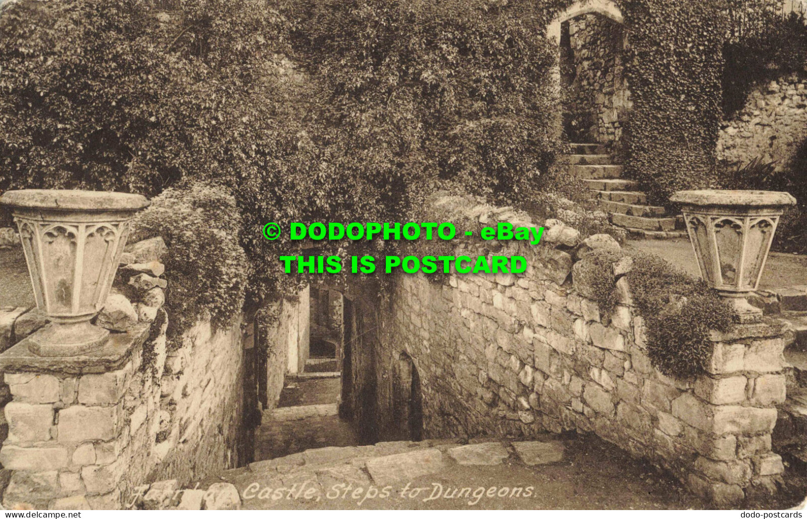 R560974 Farnham Castle. Steps To Dungeons. F. Frith. No. 75297 - Monde