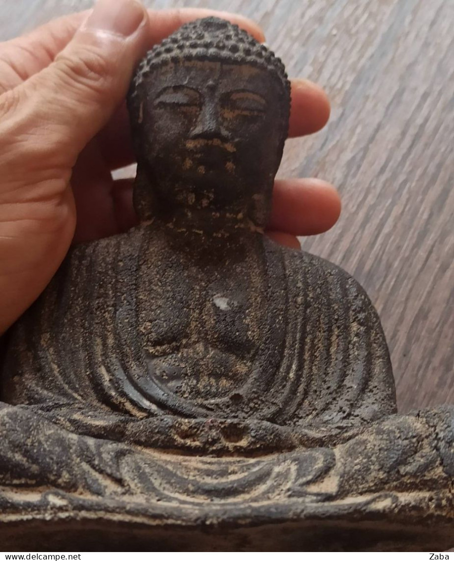 Ancient Chinese Budha Statue