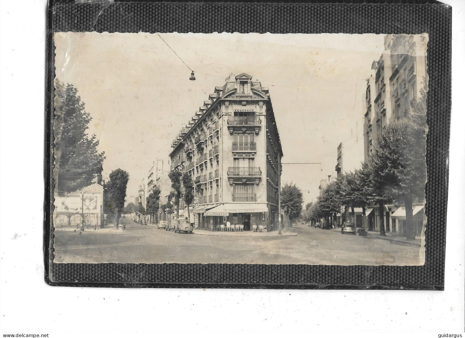 92- CLAMART- Une Vue Animée Du " CAFE-BAR A LA FOURCHE " - Clamart