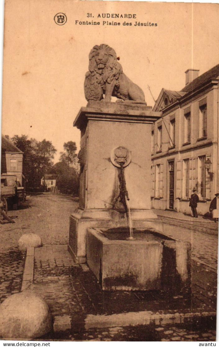 OUDENAARDE / FONTEIN OP JEZUITENPLEIN - Oudenaarde