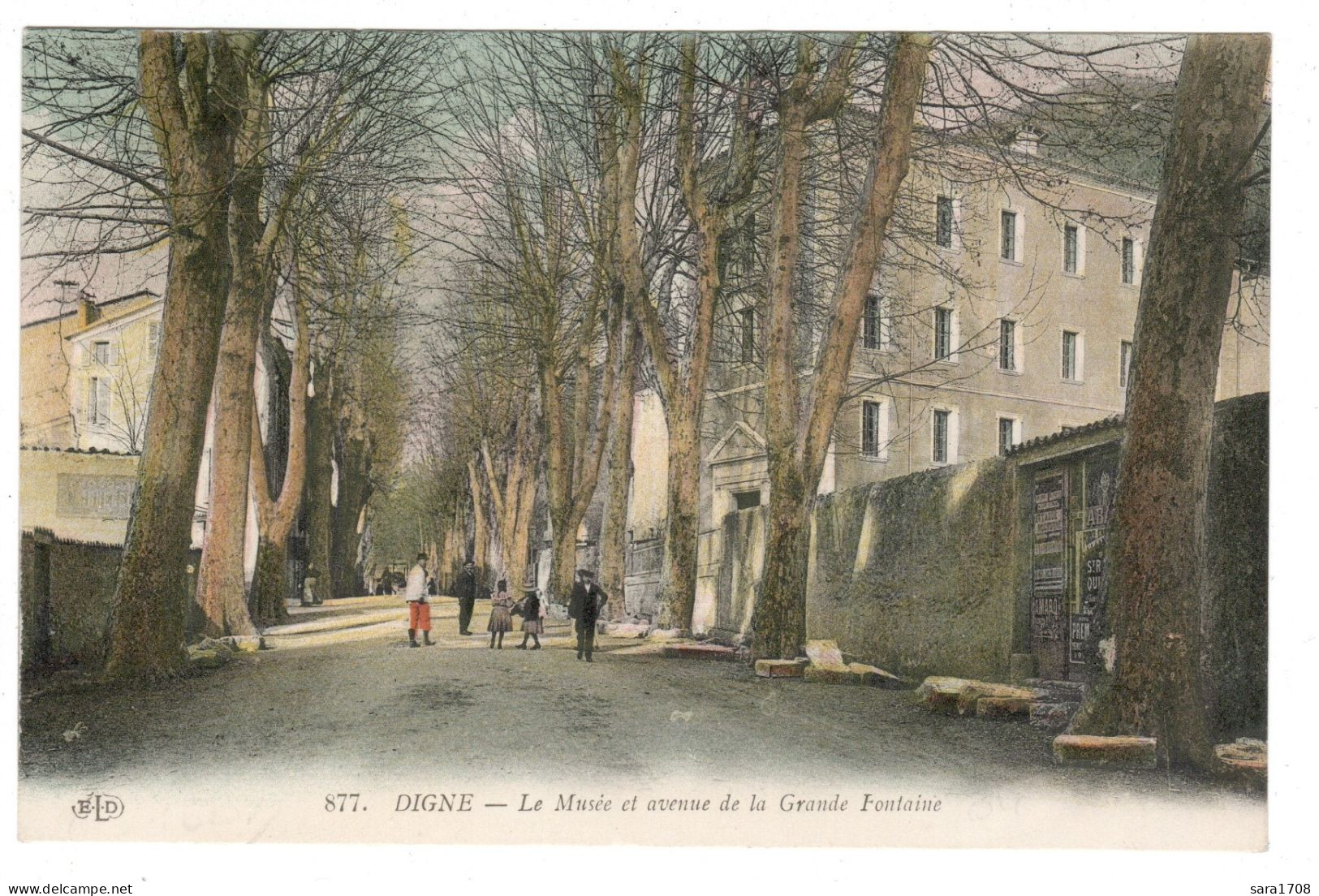 04 DIGNE, Le Musée Et Avenue De La Grande Fontaine, Animé. - Digne