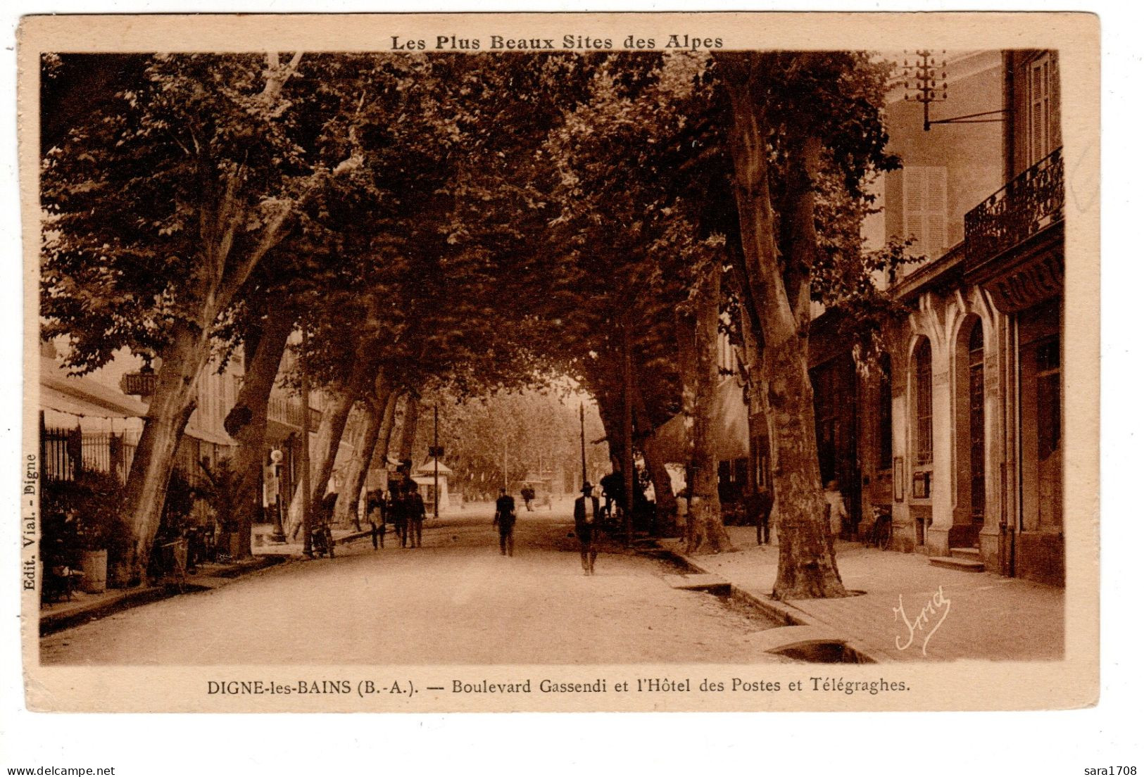 04 DIGNE, Boulevard Gassendi Et L'Hôtel Des Postes Et Télégraphes. - Digne