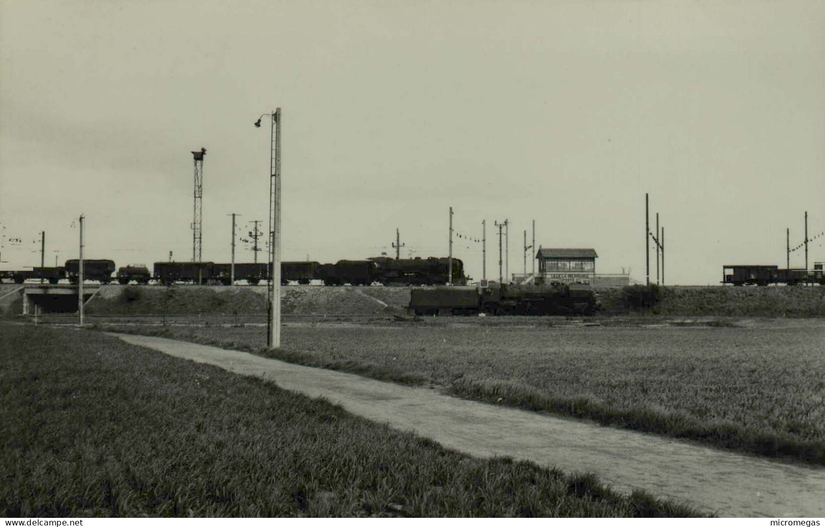 La Délivrande - Photo J. Gallet, 3-5-1957 - Trains