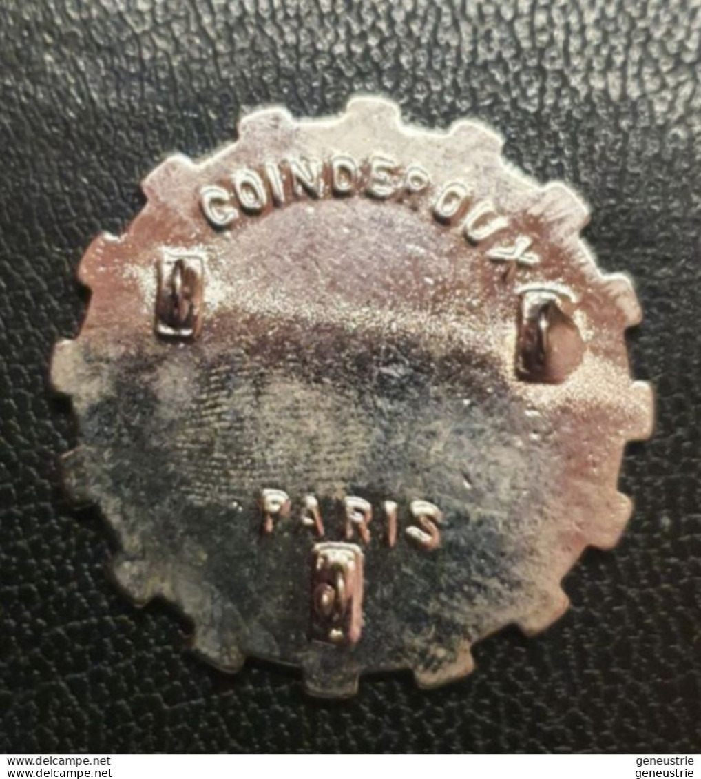 Grand Insigne Ferroviaire De Casquette De Contrôleur RATP Années 60/70 - Métro De Paris - Eisenbahnverkehr