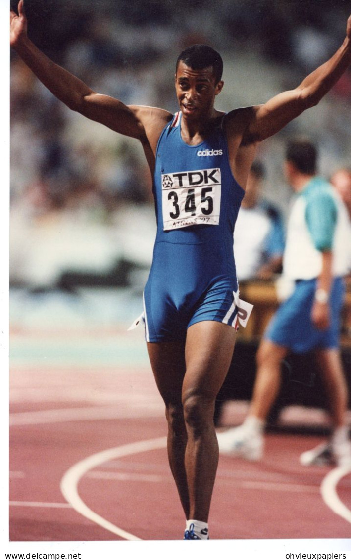 Lot De10 Photos  ATHLETISME STEPHANE DIAGANA  Champion Du Monde Du 400 Metres Haies à ATHENES 1997 - Sport