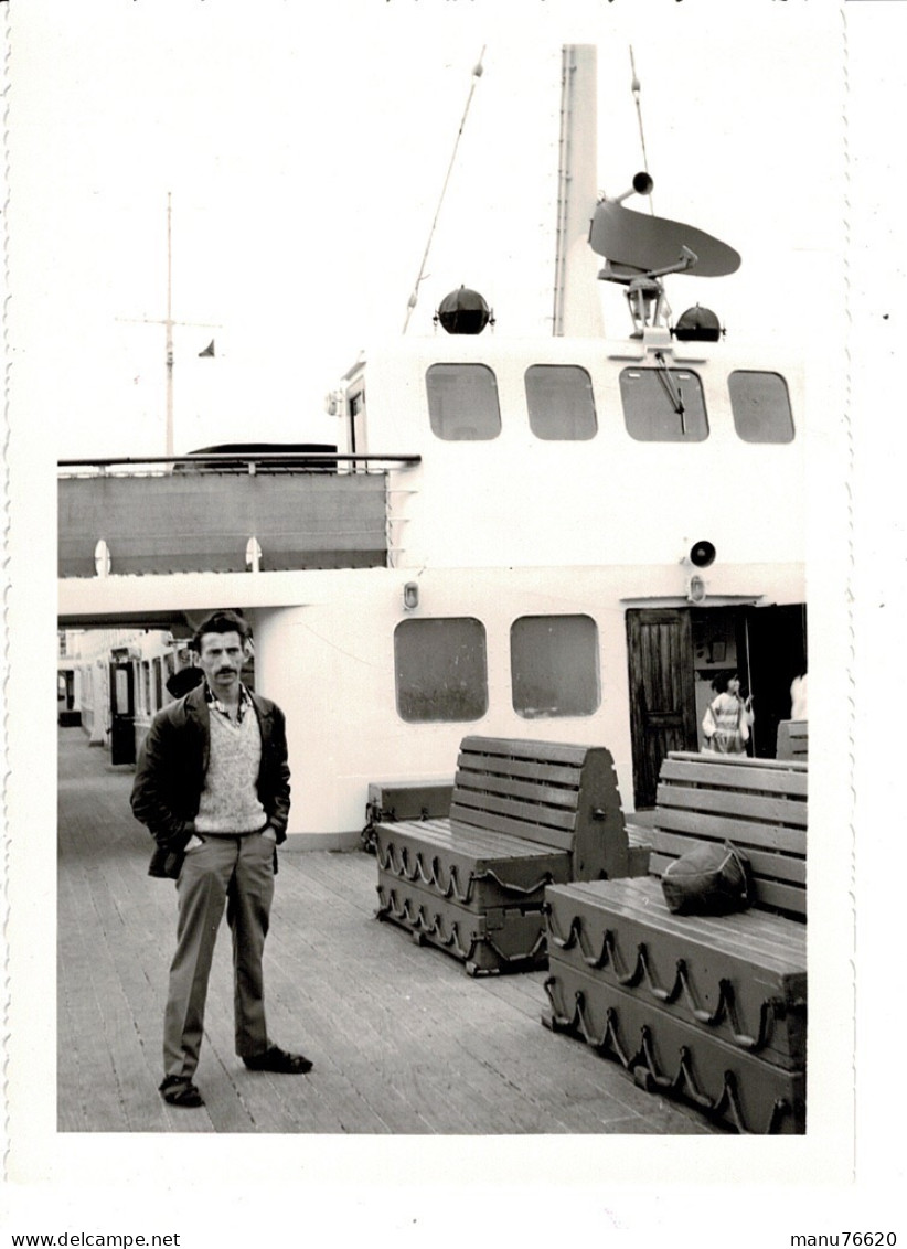 Ref 1 - Photo + Négatif : A Bord Du Bateau "LE COMPIEGNE" , Lieu ?- France  . - Europa