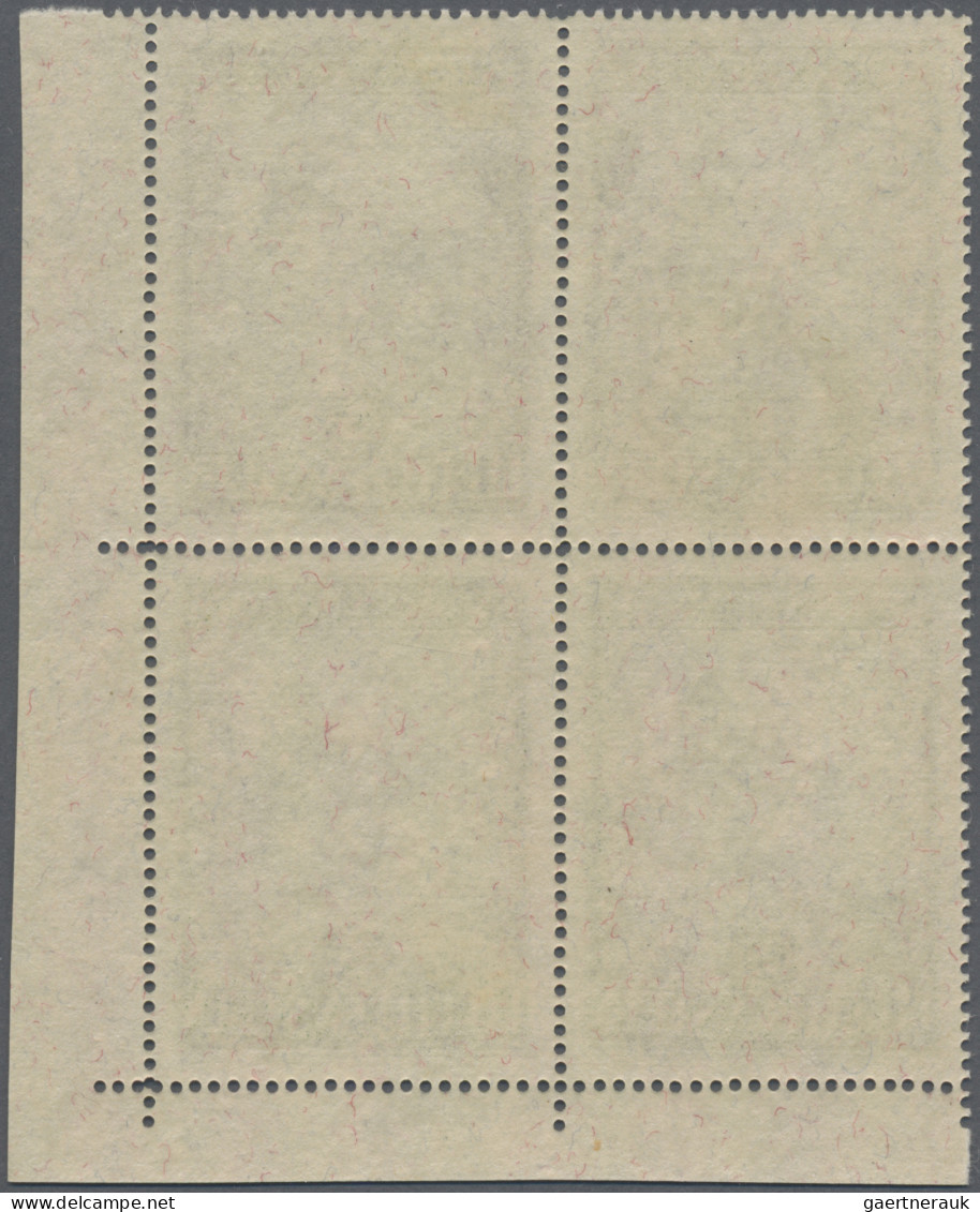 Liechtenstein: 1952, 5 Fr. Burg Von Vaduz Im Eckrand-4er-Block Rechts Unten, Die - Unused Stamps