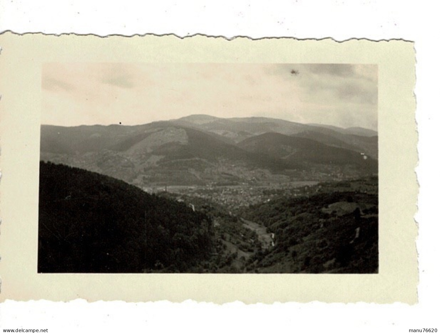 Ref 1 - Photo :  Vue Du Munster  ,  Alsace  - France . - Europe