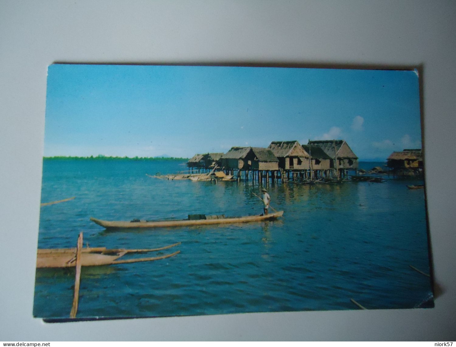 PHILIPPINES    POSTCARDS   MORO VILLAGE IN SULU MORE  PURHASES 10% DISCOUNT - Filipinas