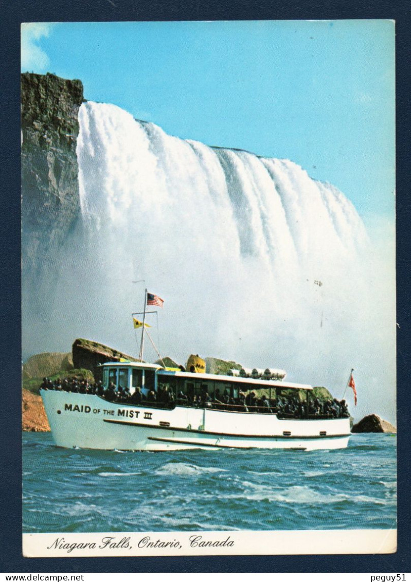 Ontario. Chutes Du Niagara. Bateau Pour Touristes Maid Of The Mist III Devant Les  Horseshoe Falls. 1980 - Cataratas Del Niágara